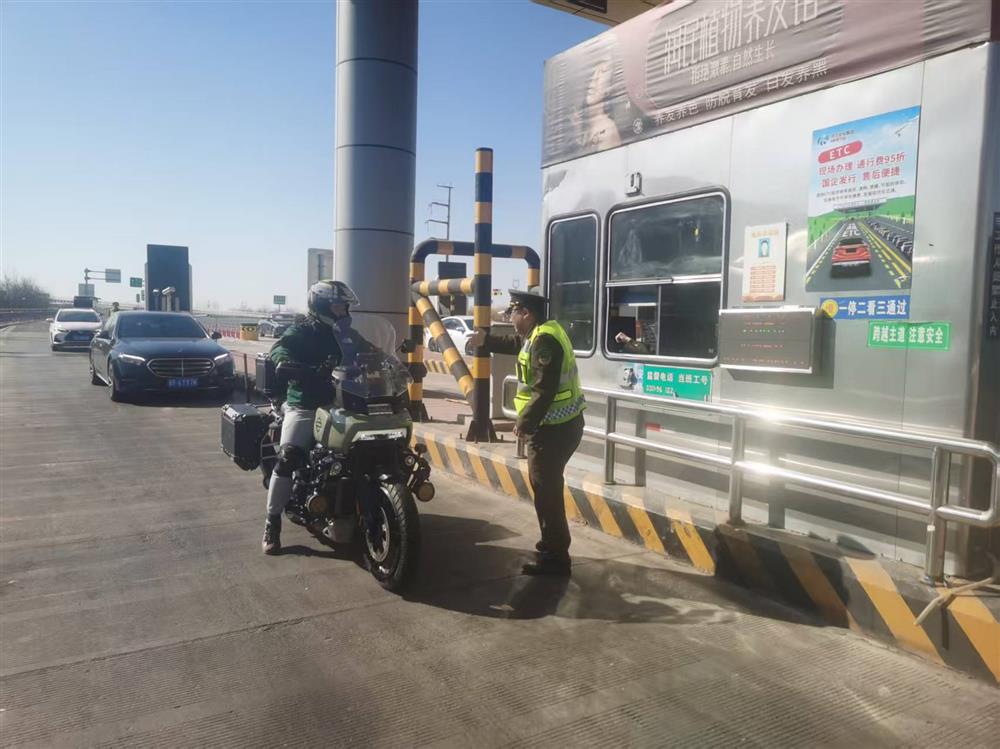 堵漏增收，有效拦截摩托车